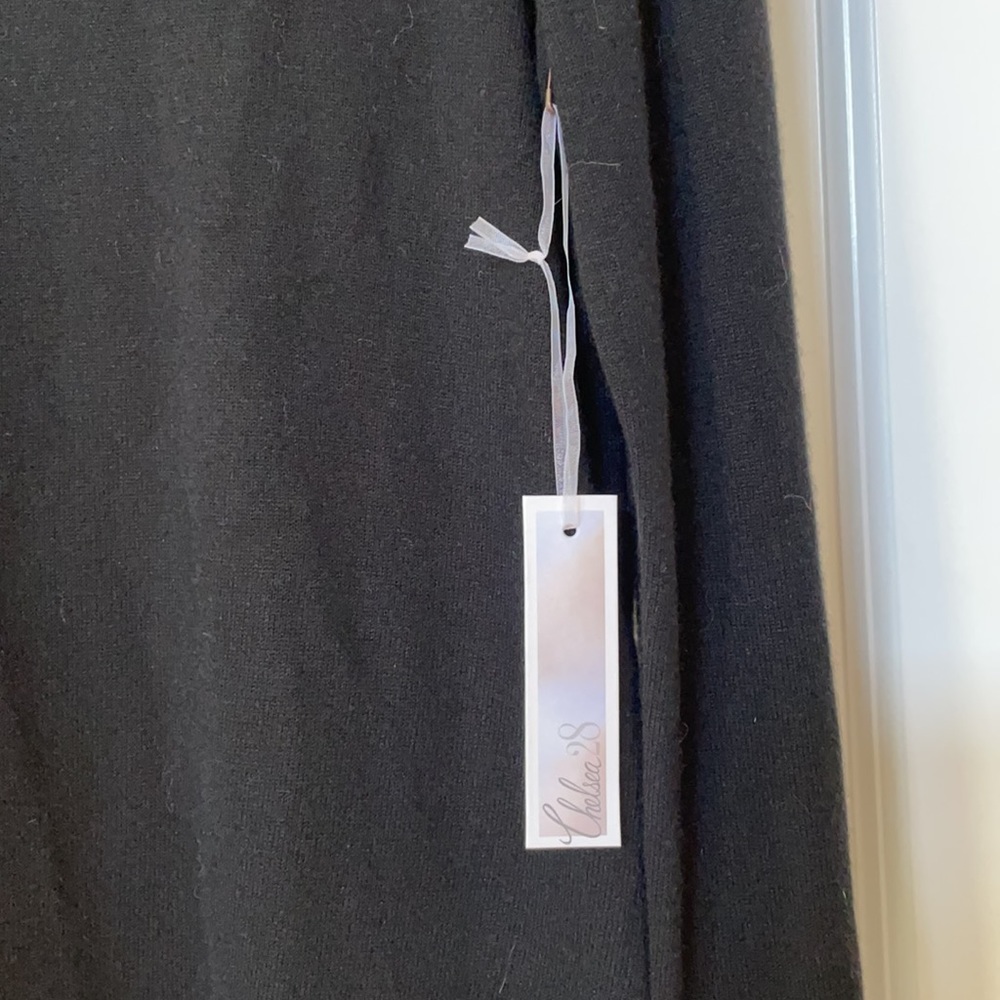 Chelsea 28 blk sweater with faux lace under shirt - Picture 3 of 10